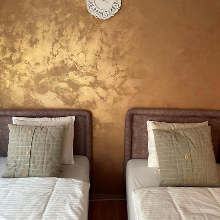 Apartman Studio Lusi 1 Суботиця Екстер'єр фото